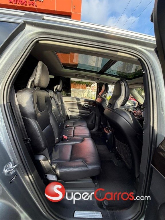 2019 Volvo XC90 Momentum T6 — foto 5 / 10