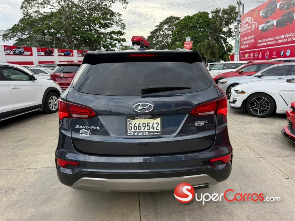 2017 Hyundai Santa Fe — foto 5 / 10