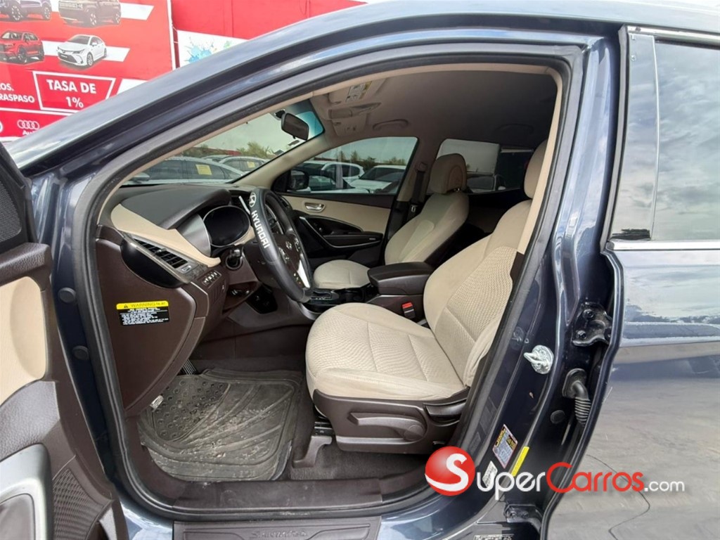 2017 Hyundai Santa Fe — foto 9 / 10