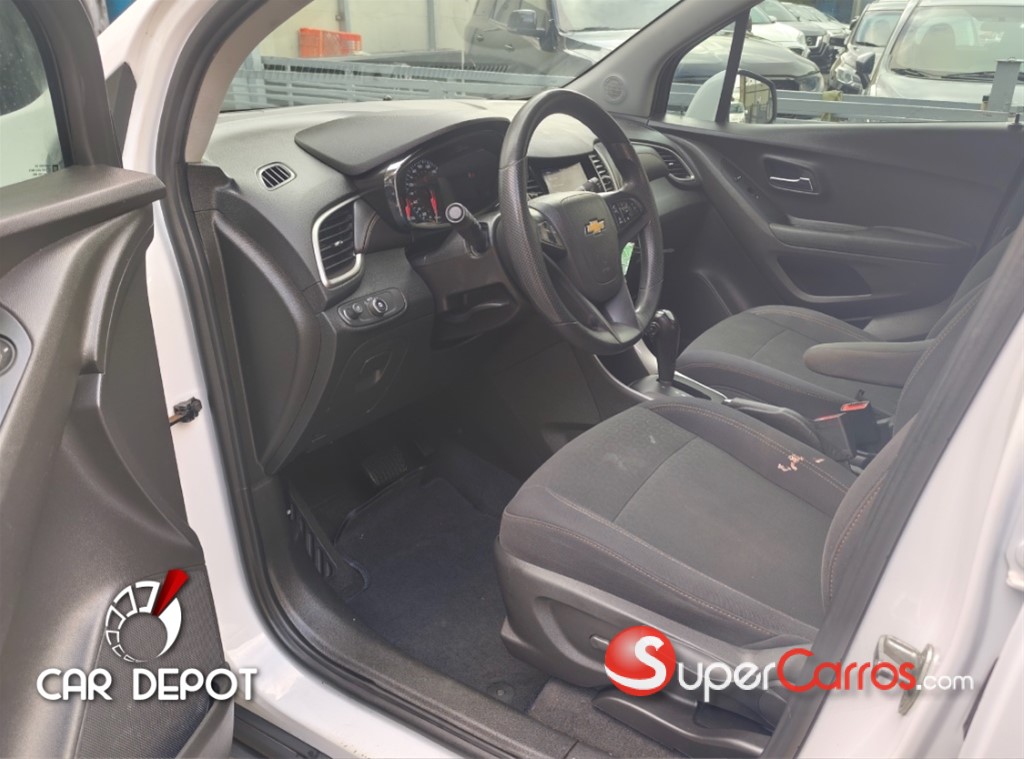 2020 Chevrolet Trax LS — foto 6 / 10