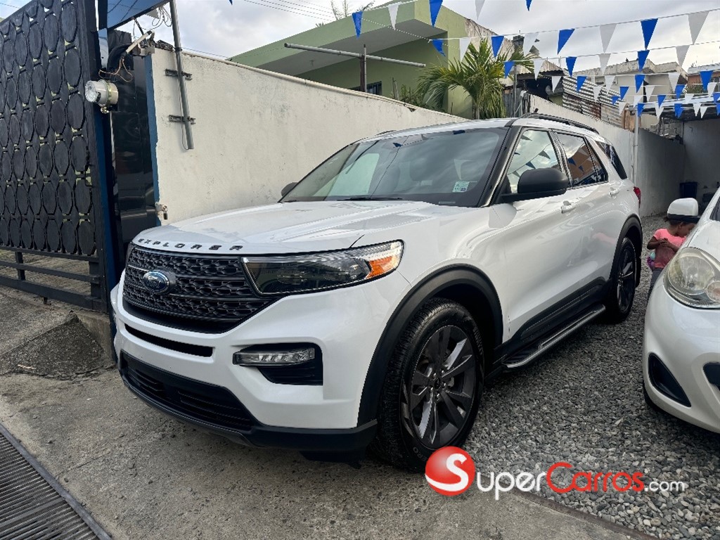 2021 Ford Explorer XLT — foto 2 / 12