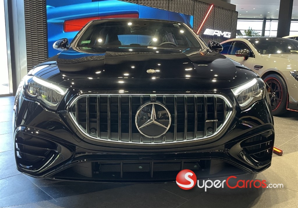 2026 Mercedes-Benz Clase E 53 AMG — foto 2 / 12