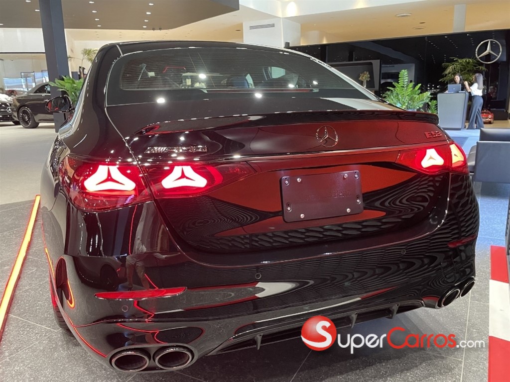 2026 Mercedes-Benz Clase E 53 AMG — foto 5 / 12