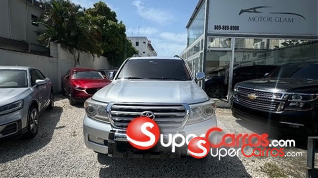 2012 Toyota Land Cruiser VXL — foto 7 / 12