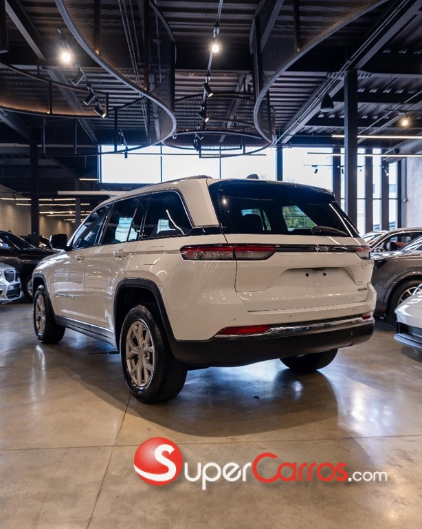 2022 Jeep Grand Cherokee — foto 6 / 12