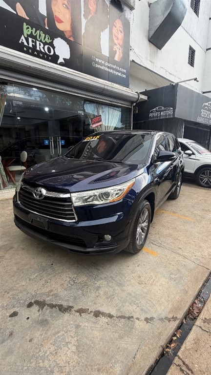 2015 Toyota Highlander LE