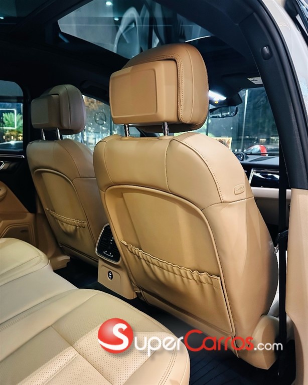 2023 Porsche Macan — foto 8 / 12