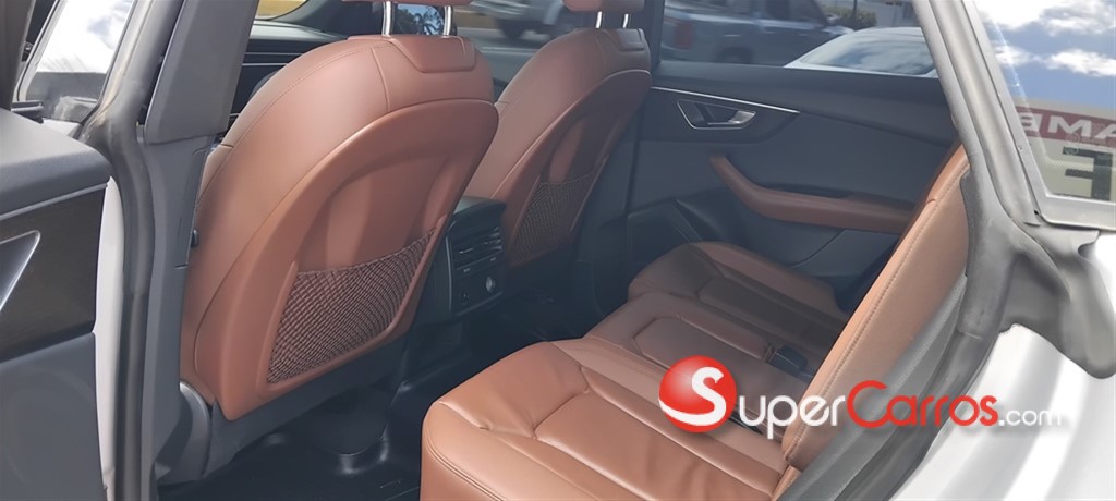 2019 Audi Q8 — foto 7 / 8