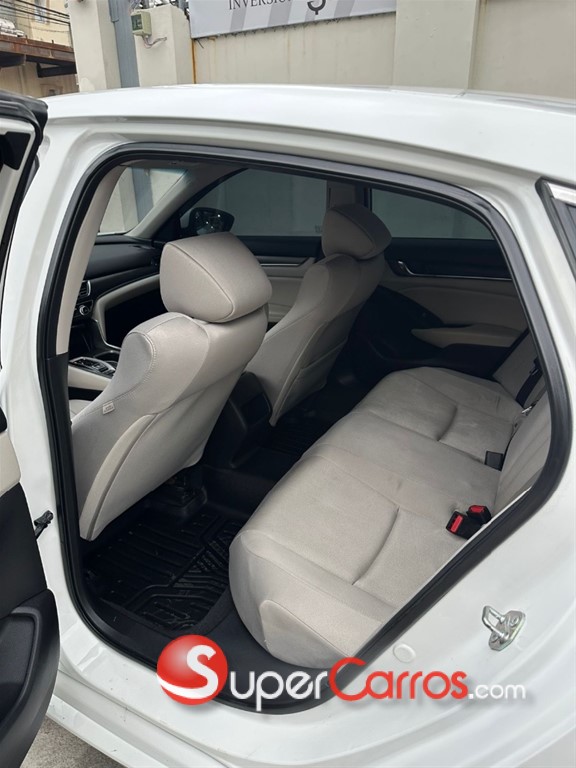 2020 Honda Accord Sport Hybrid — foto 7 / 9