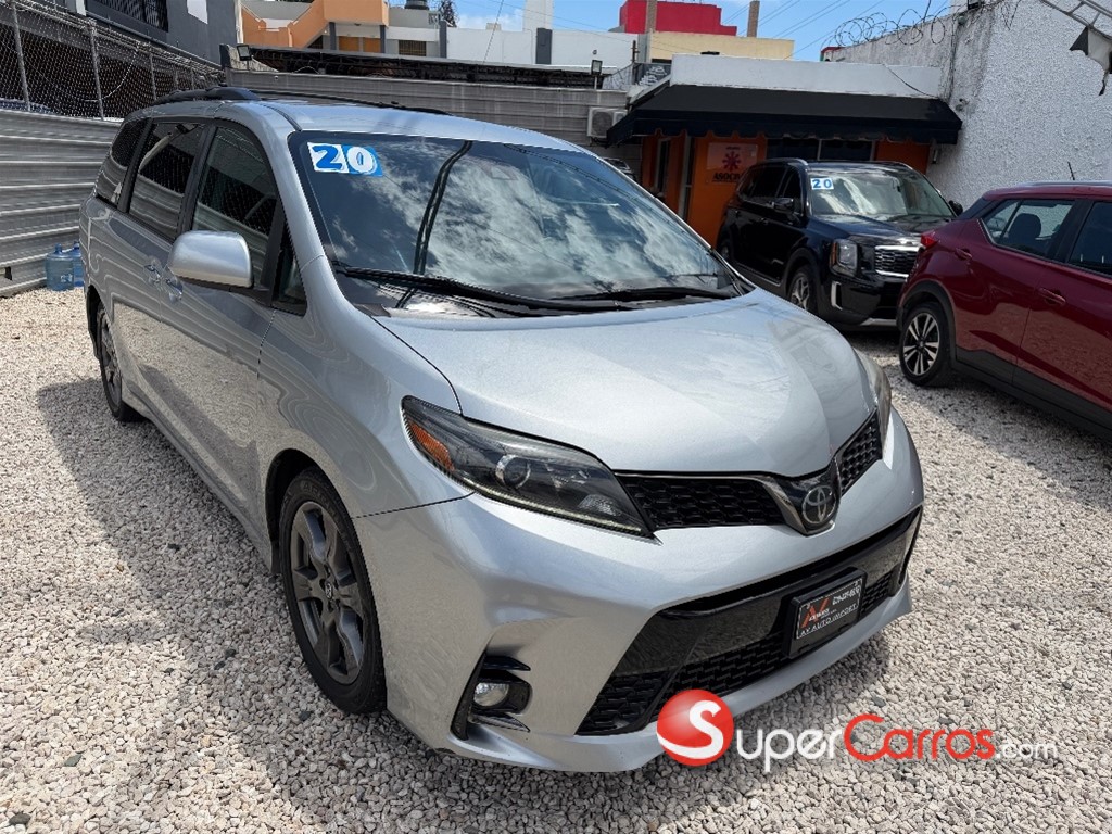 2020 Toyota Sienna SE — foto 3 / 11