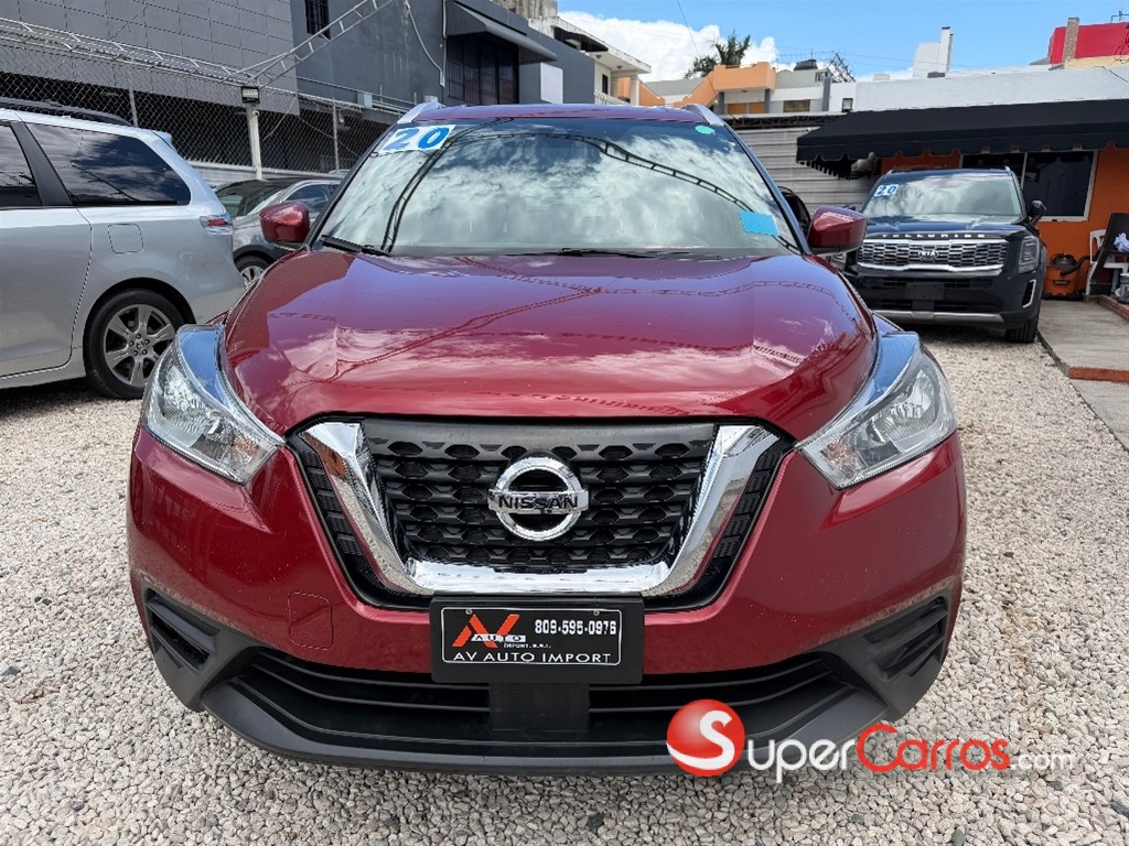 2020 Nissan Kicks SV — foto 2 / 10