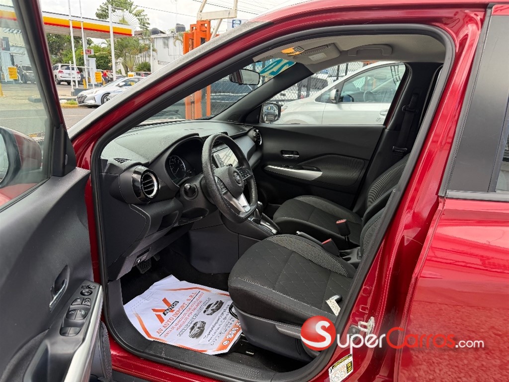 2020 Nissan Kicks SV — foto 6 / 10