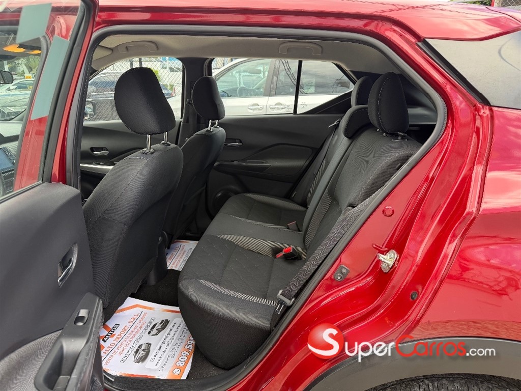 2020 Nissan Kicks SV — foto 7 / 10