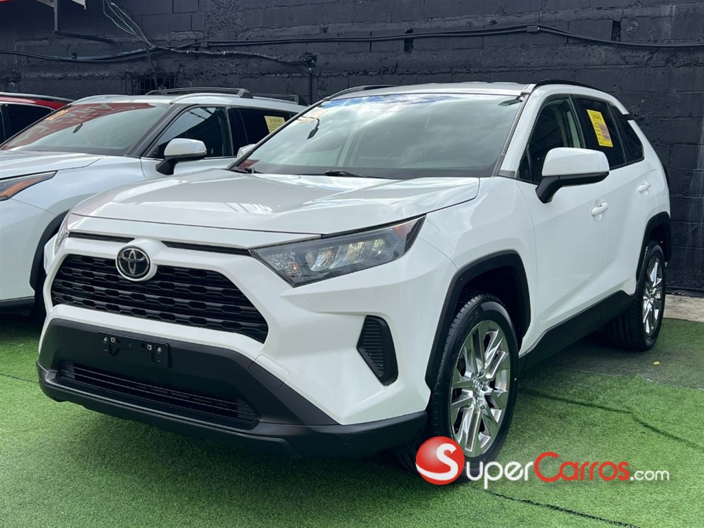 2021 Toyota RAV4 LE