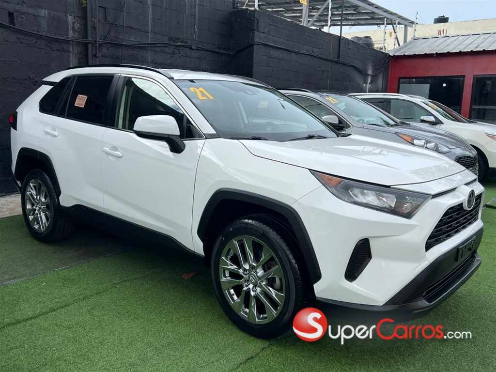 2021 Toyota RAV4 LE — foto 4 / 12