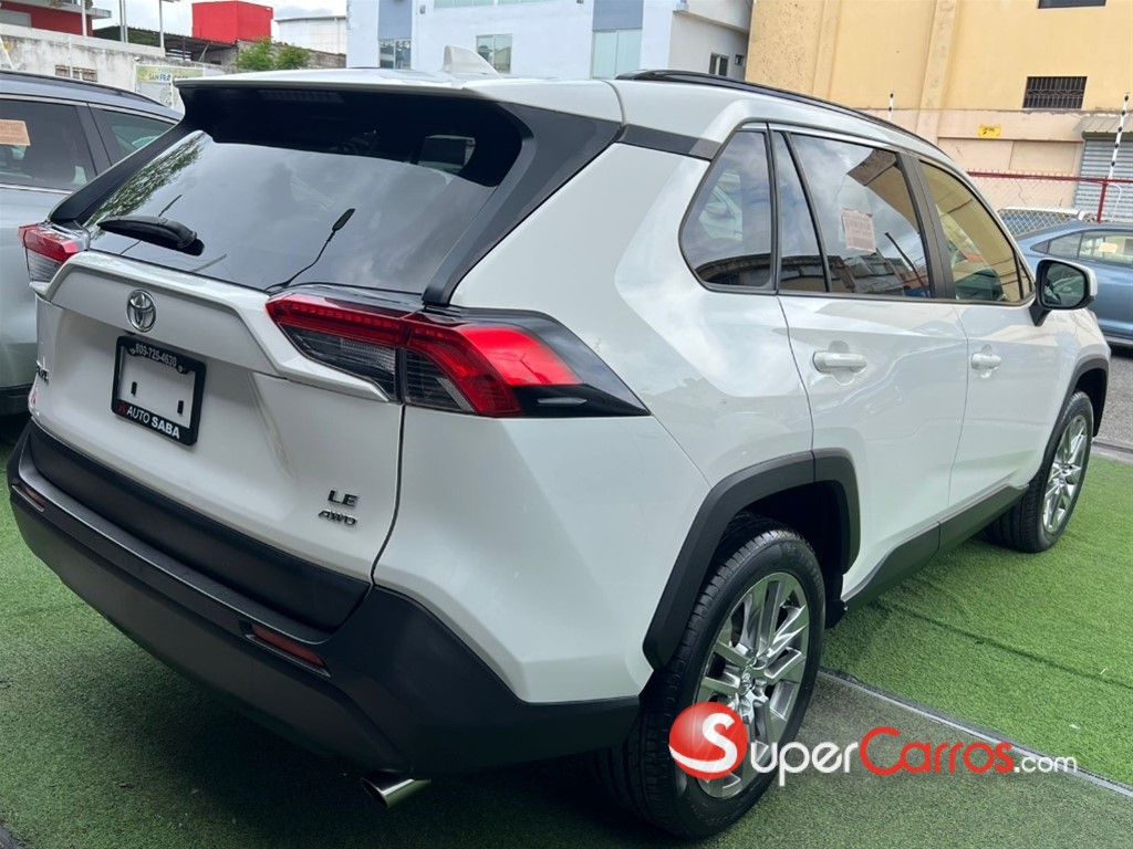 2021 Toyota RAV4 LE — foto 6 / 12