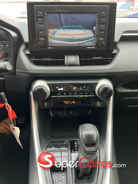 2021 Toyota RAV4 LE — foto 11 / 12