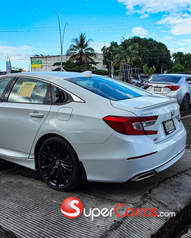 2018 Honda Accord Sport 2.0T — foto 6 / 8