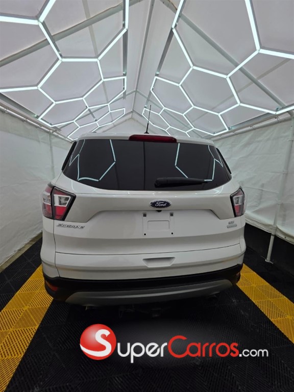 2017 Ford Escape SE Ecoboost Turbo — foto 7 / 12