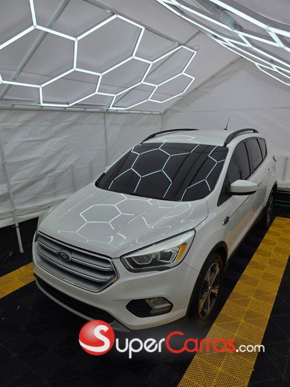 2017 Ford Escape SE Ecoboost Turbo — foto 10 / 12