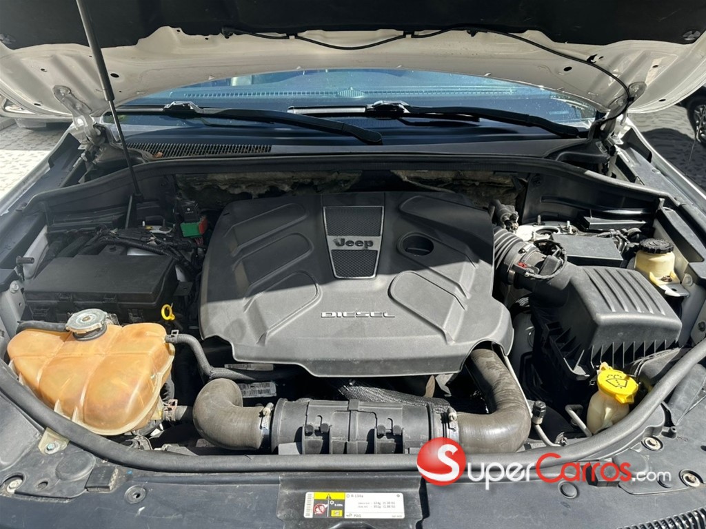 2014 Jeep Grand Cherokee CRD Limited — foto 2 / 8