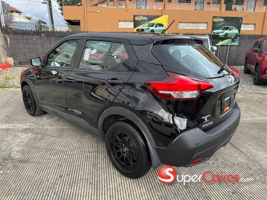 2020 Nissan Kicks — foto 4 / 9