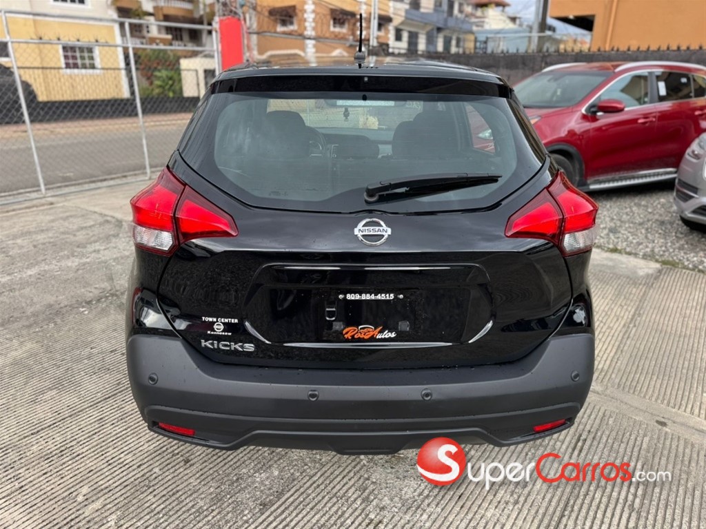 2020 Nissan Kicks — foto 5 / 9
