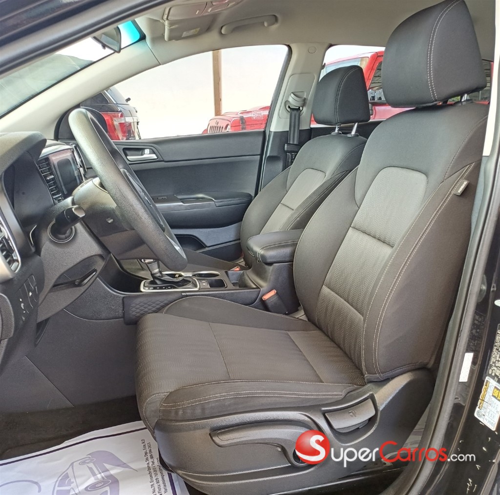 2020 Kia Sportage LX — foto 5 / 12