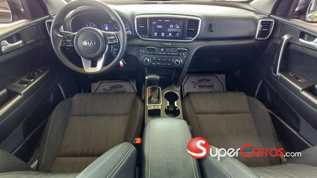 2020 Kia Sportage LX — foto 8 / 12