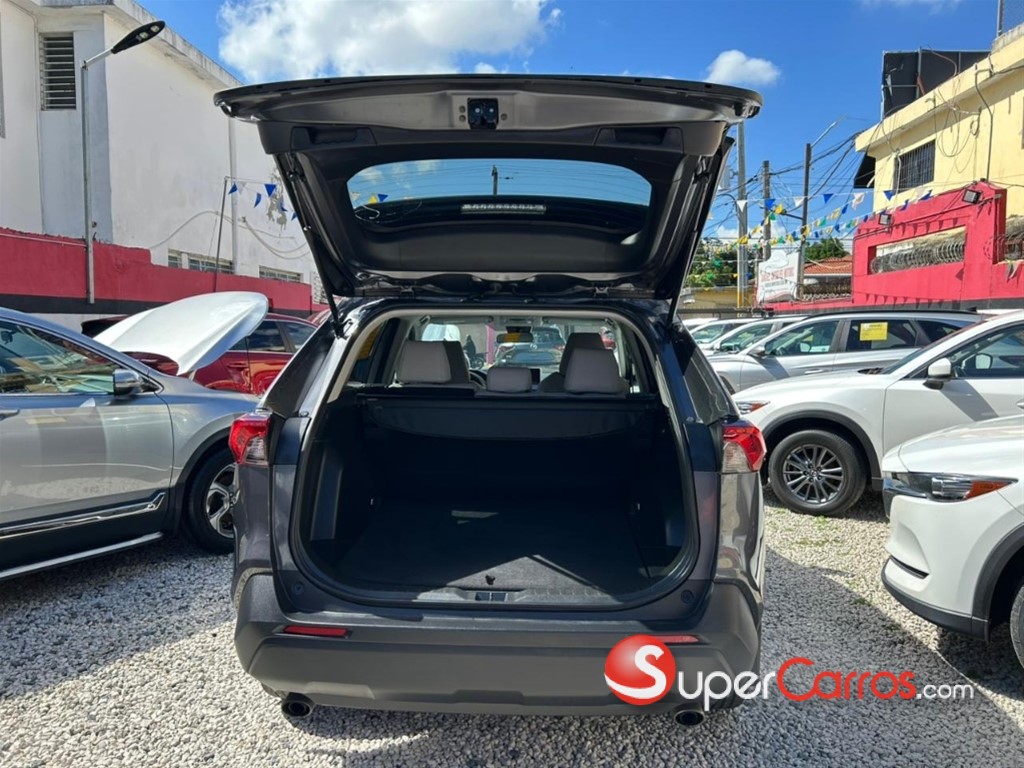 2024 Toyota RAV4 XLE — foto 10 / 11