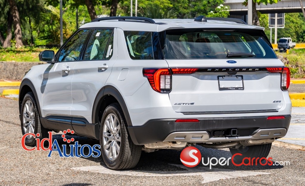 2026 Ford Explorer Active — foto 4 / 12