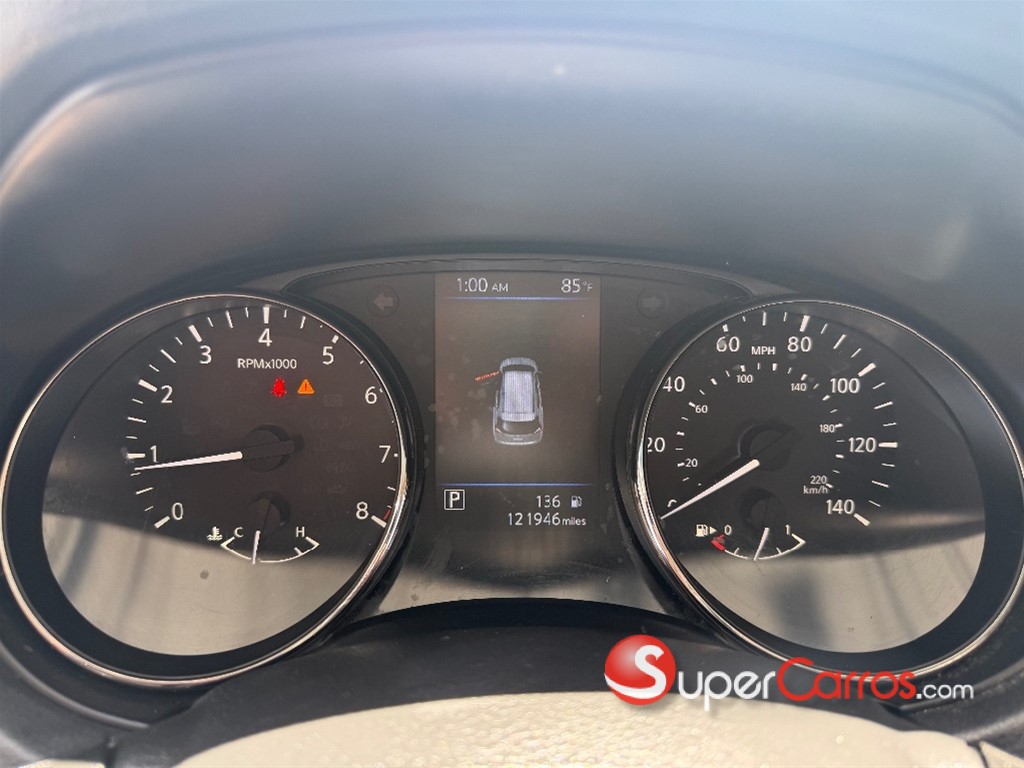 2020 Nissan Rogue SV — foto 2 / 12