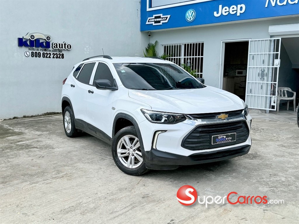 2022 Chevrolet Tracker LS — foto 2 / 12