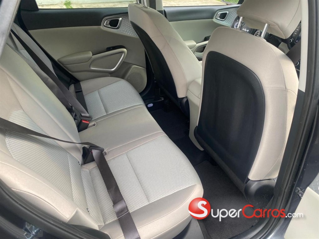 2022 Kia Soul LX — foto 10 / 12