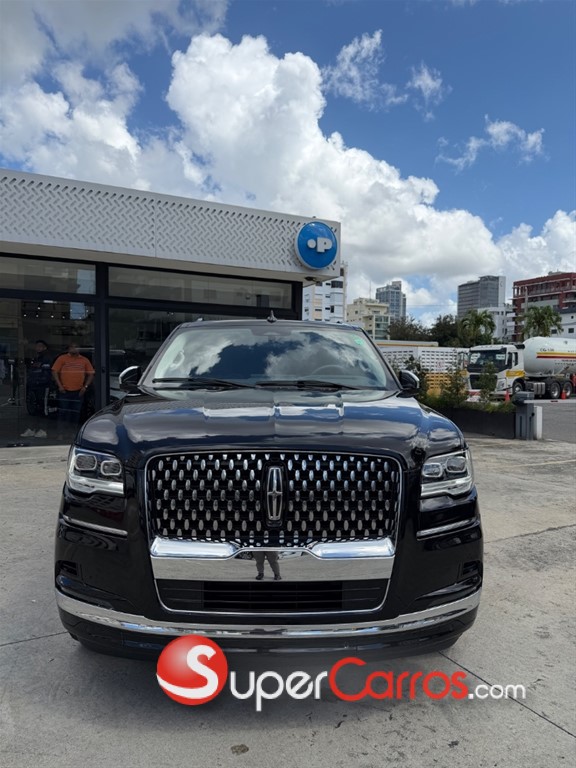 2022 Lincoln Navigator Black Label