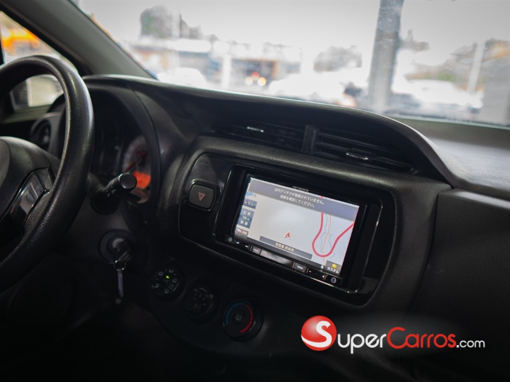 2020 Toyota VITZ — foto 3 / 9