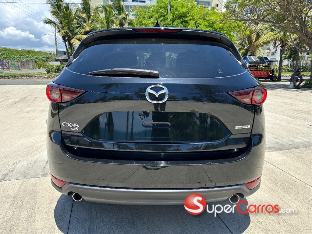 2021 Mazda CX-5 Touring — foto 6 / 12