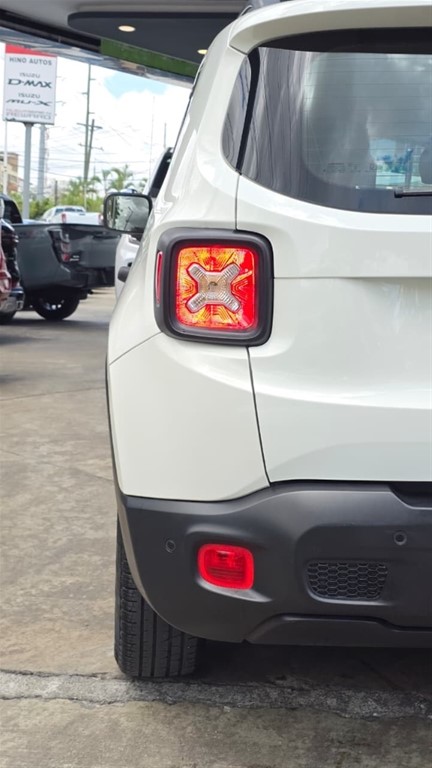 2022 Jeep Renegade Sport — foto 10 / 12