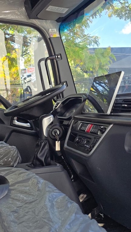 2026 Sinotruck Howo — foto 10 / 12