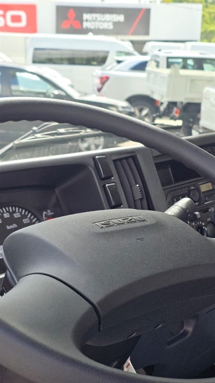 2026 Isuzu FRR 21 Pie — foto 12 / 12