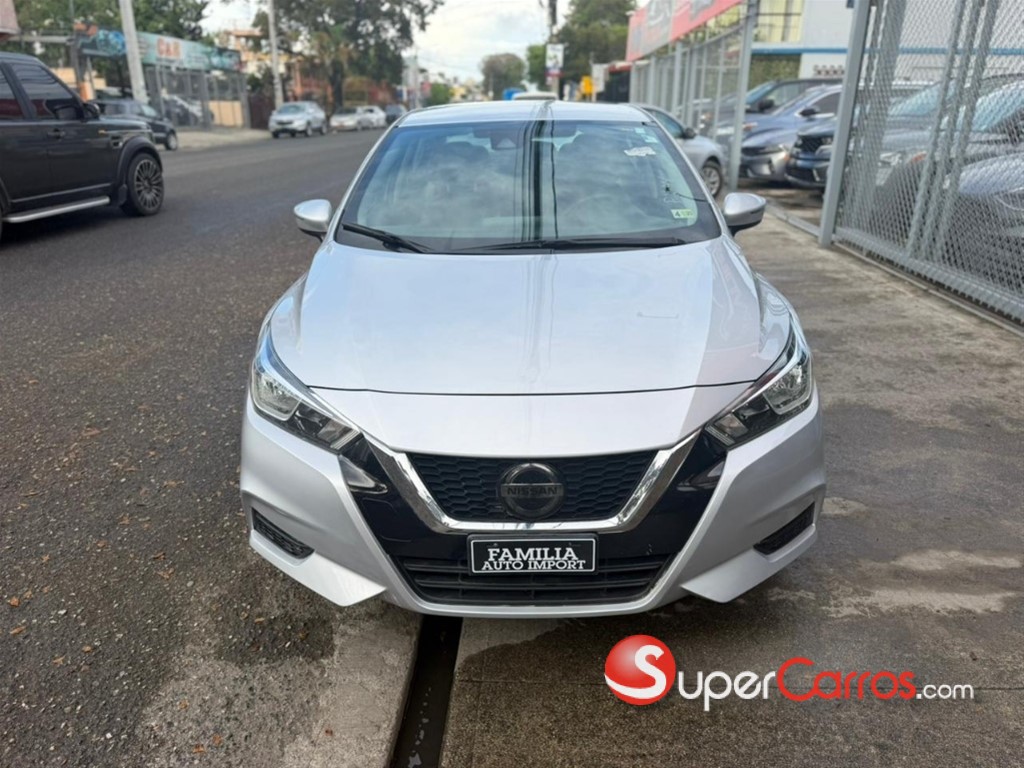 2021 Nissan Versa SV — foto 3 / 11