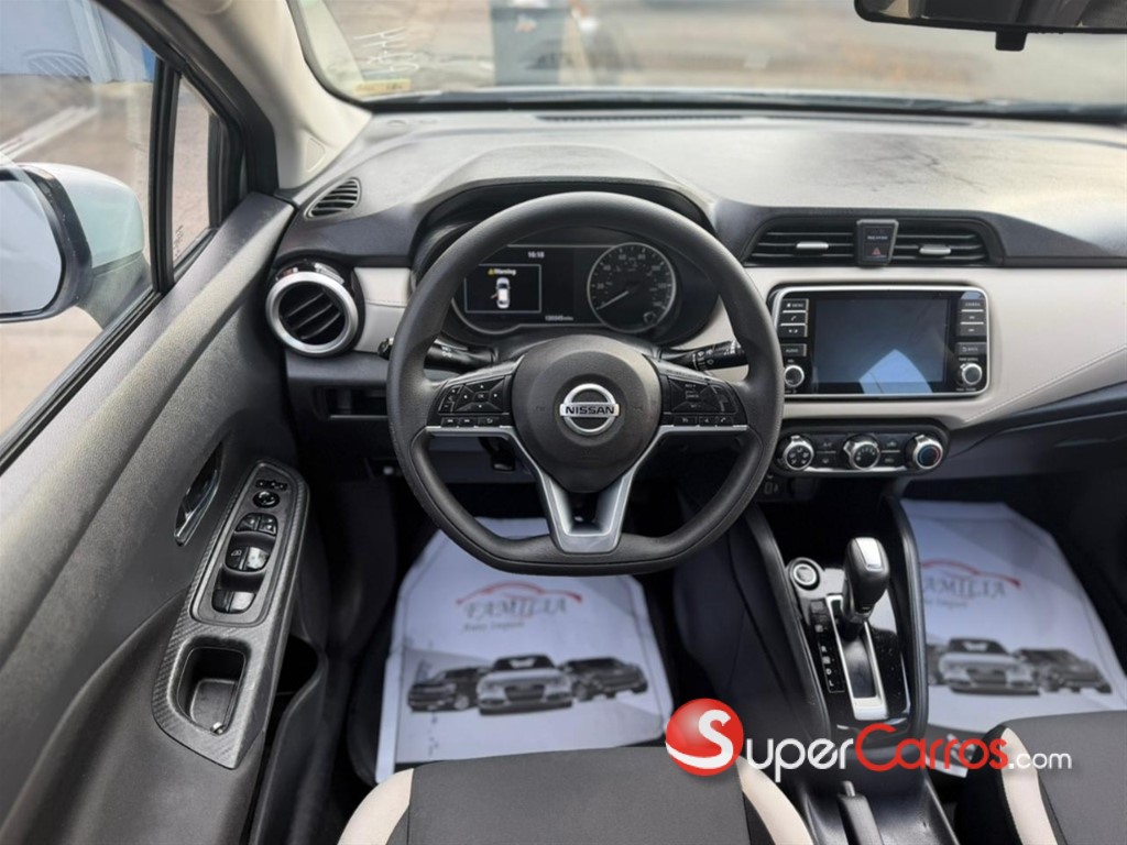 2021 Nissan Versa SV — foto 9 / 11