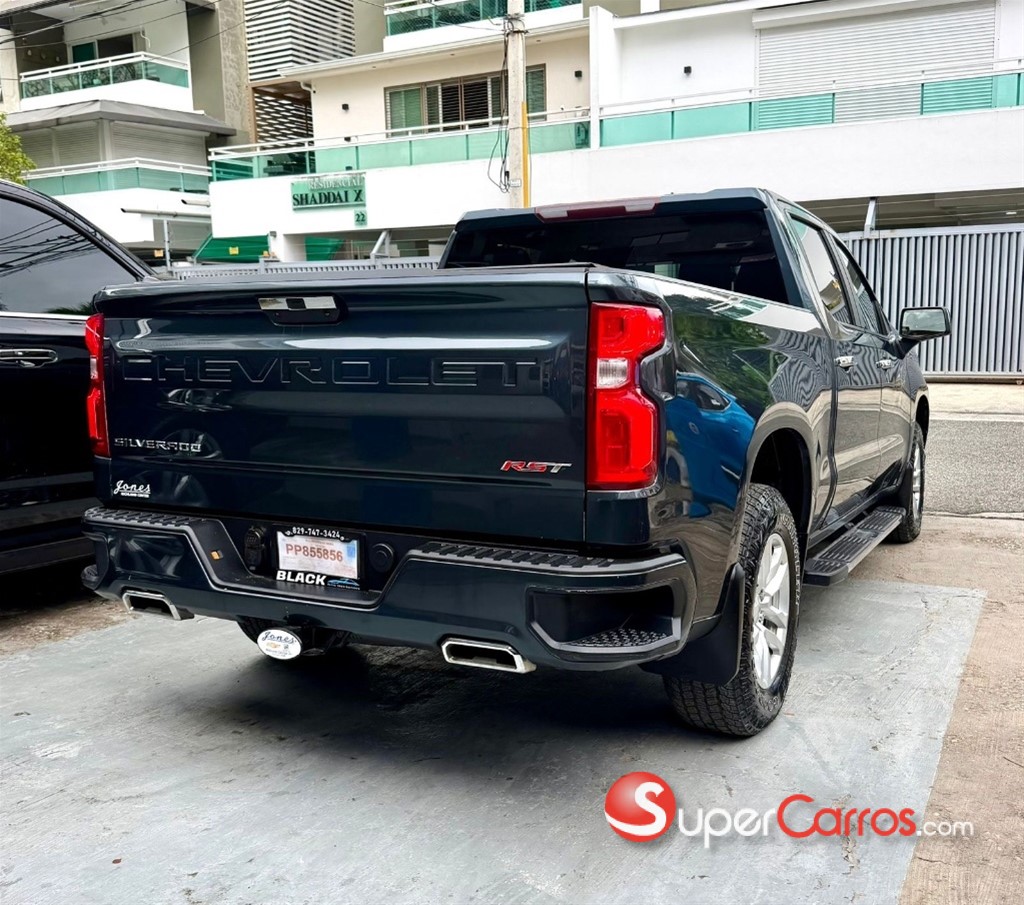 2020 Chevrolet Silverado RST — foto 4 / 12