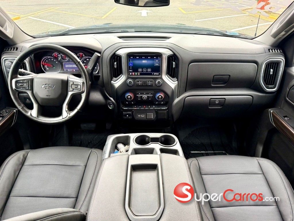 2020 Chevrolet Silverado RST — foto 8 / 12