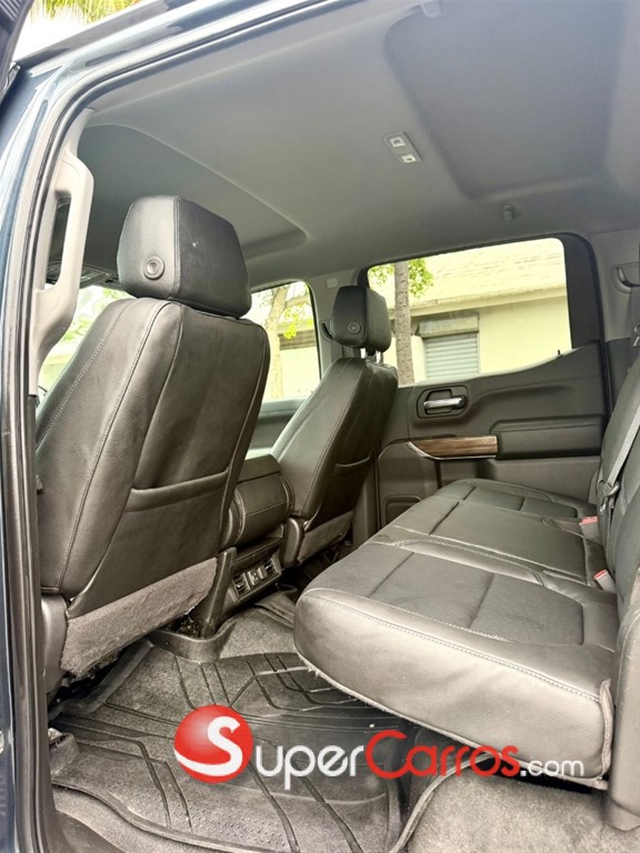 2020 Chevrolet Silverado RST — foto 12 / 12