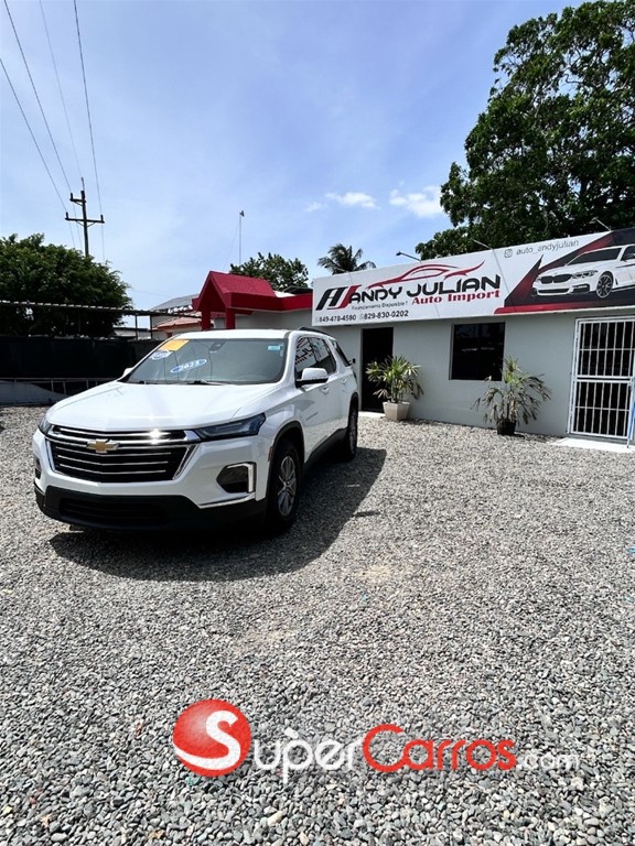 2023 Chevrolet Traverse LT — foto 2 / 12