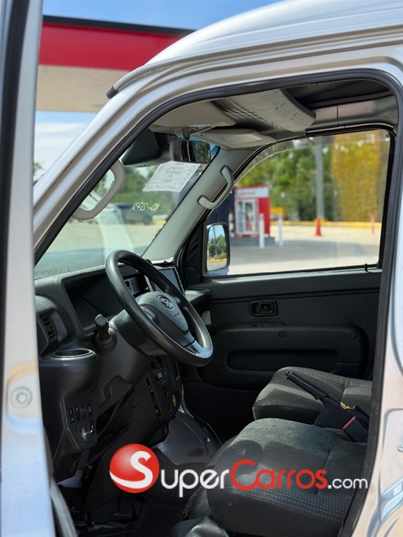 2019 Daihatsu Hijet Minivan — foto 5 / 8