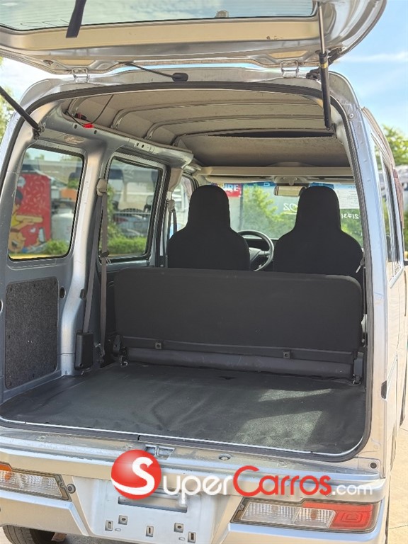 2019 Daihatsu Hijet Minivan — foto 7 / 8