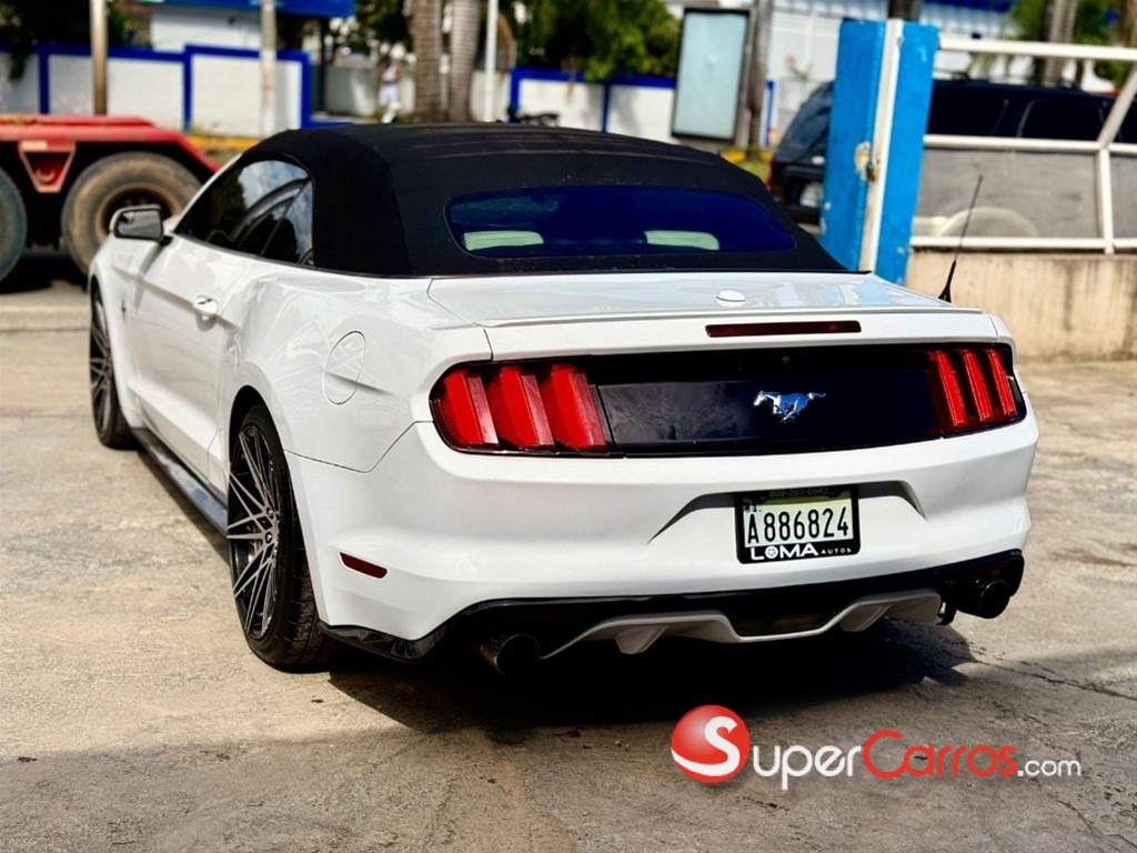 2018 Ford Mustang Ecoboost Premium — foto 4 / 6