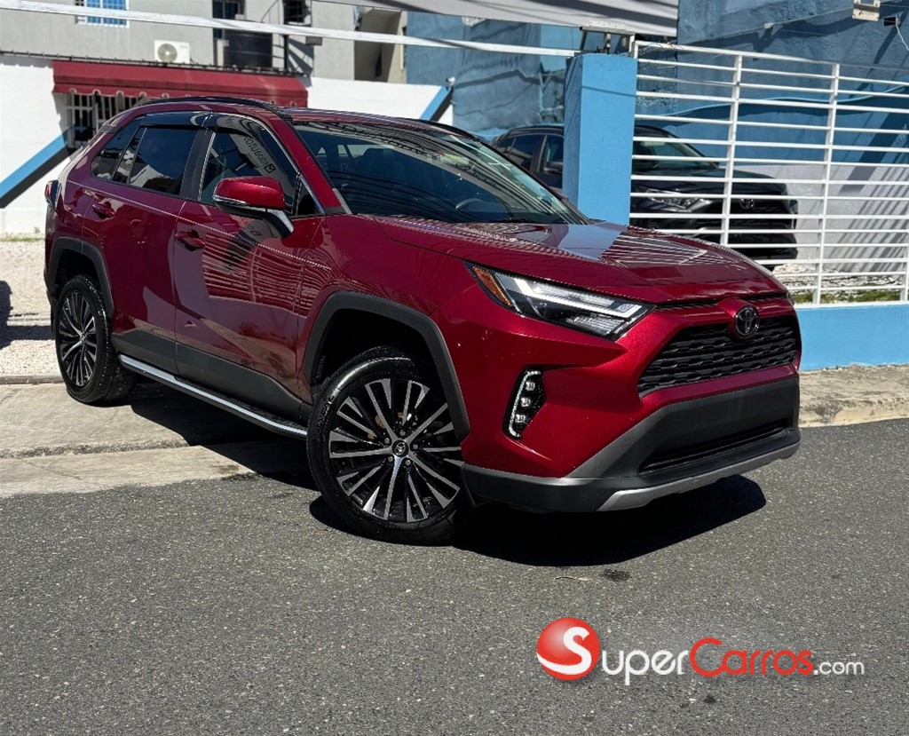 2022 Toyota RAV4 XLE Premium — foto 3 / 7